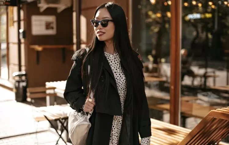 Bukan Cuma Outfit, Ini 7 Kebiasaan yang Bikin Kamu Terlihat Elegan