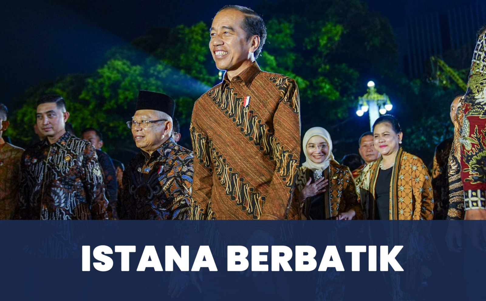 Hadiri Acara ‘Istana Berbatik’, Jokowi Sebut Batik Sogan Sebagai Favoritnya