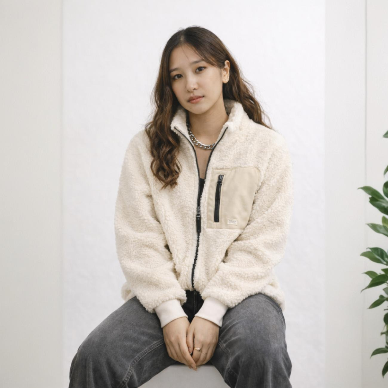 Mengenal Kain Sherpa, Bahan Andalan untuk Outdoor Wear dan Pakaian Musim Dingin