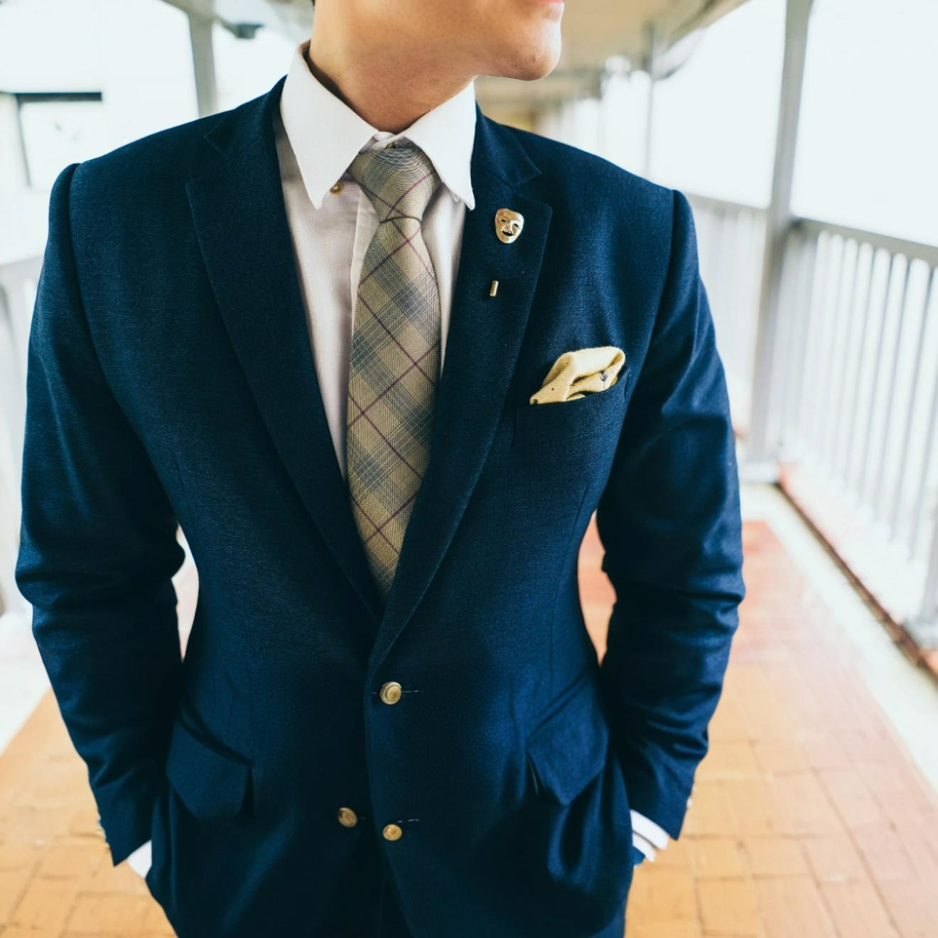 Mengenal Pocket Square, Aksesoris Wajib Untuk Setelan Jas yang Elegan