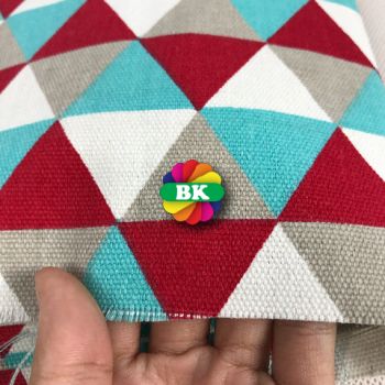 Kain Kanvas Print Motif Segitiga