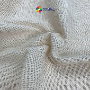 Kanvas Katun Kayu Manis